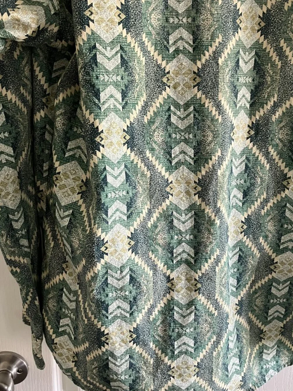 Wrangler Shirt Mens Large Green/Tan Aztec Western Pearl Snap Long Sleeve Casual. - Picture 9 of 11